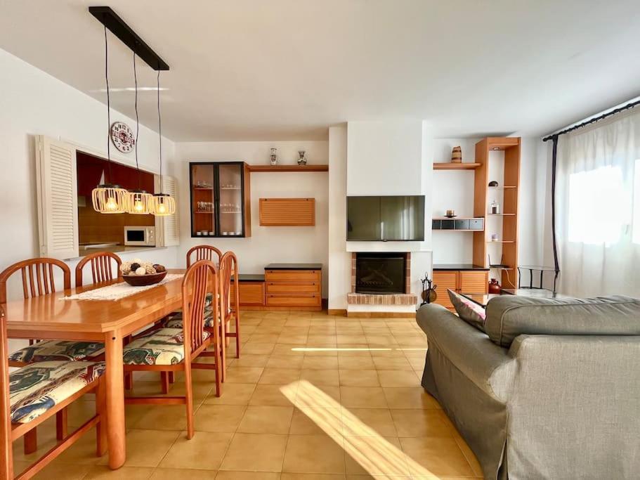 Encantador Apartamento En Playa De Aro プラヤ・デアロ エクステリア 写真