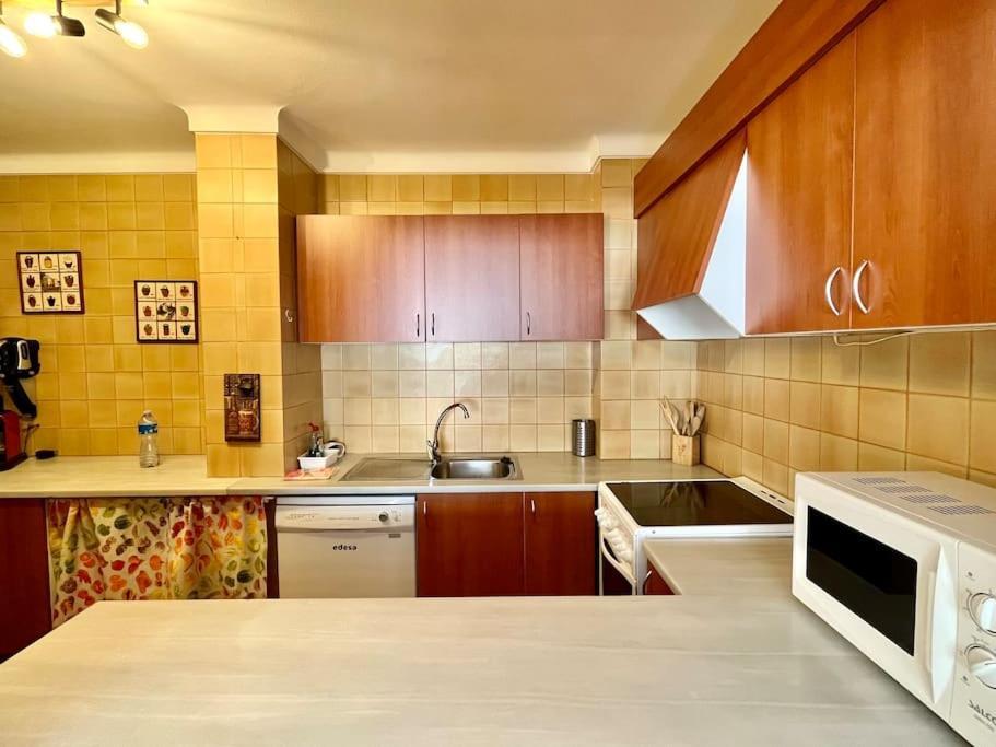 Encantador Apartamento En Playa De Aro プラヤ・デアロ エクステリア 写真